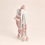 Chaise haute pliable E500 rose poudré repliée, vue d’ensemble